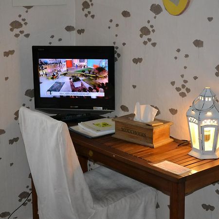 מלון Vezenobres Logis Le Relais Sarrasin מראה חיצוני תמונה