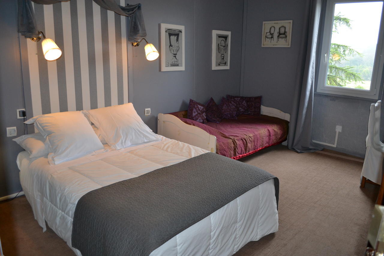 מלון Vezenobres Logis Le Relais Sarrasin חדר תמונה