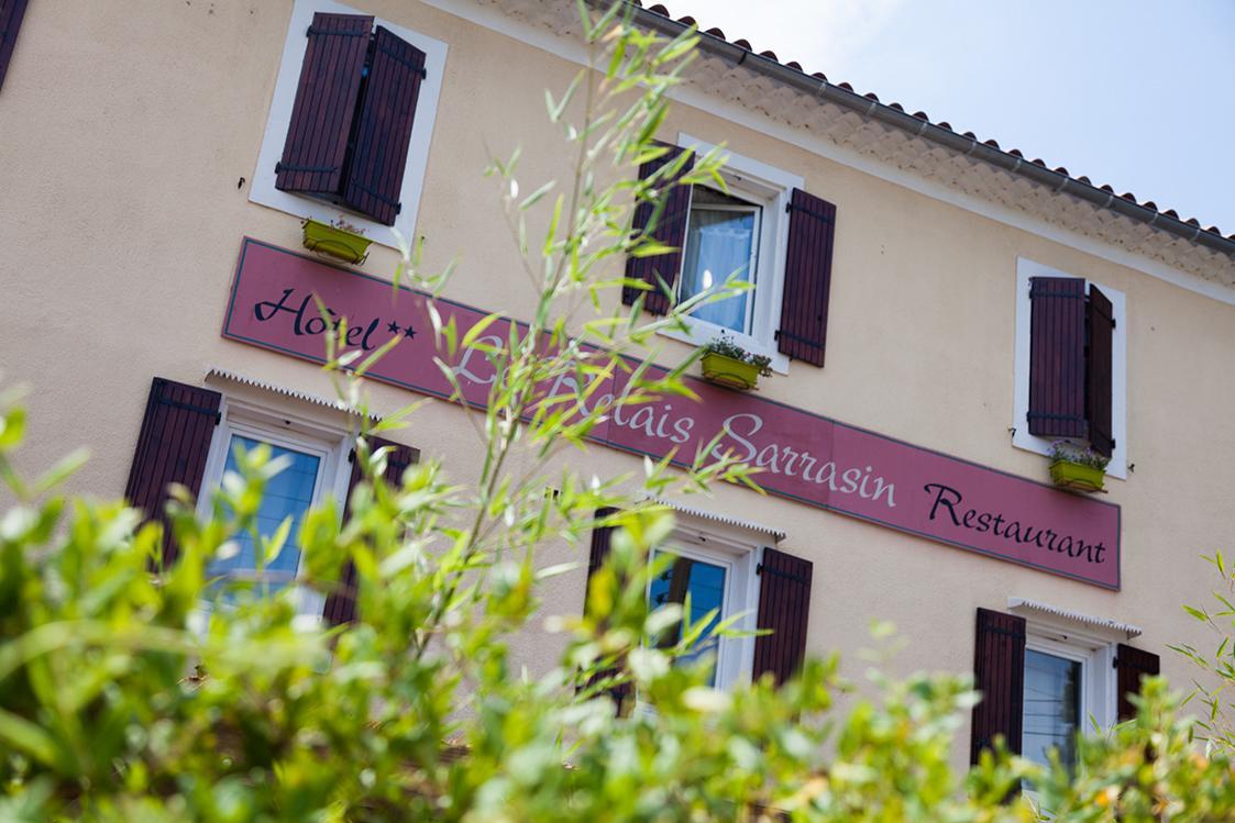 מלון Vezenobres Logis Le Relais Sarrasin מראה חיצוני תמונה